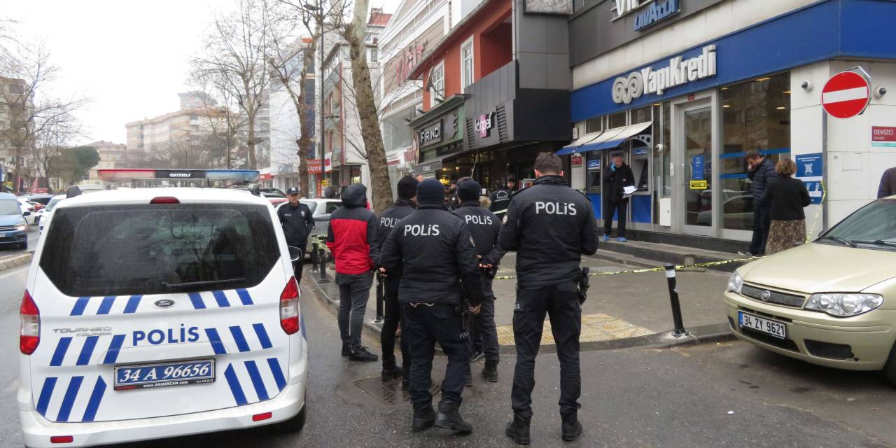 İstanbul’da oyuncak silahla banka soygunu