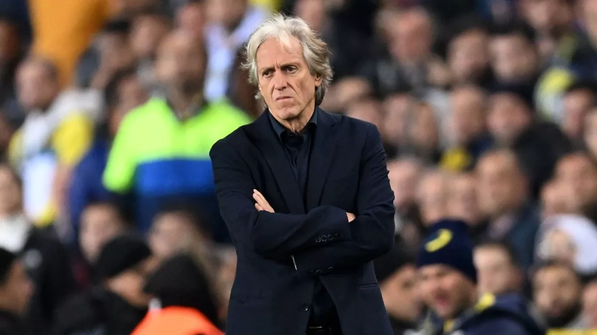 Jorge Jesus iki yıldız için son kararını verdi!