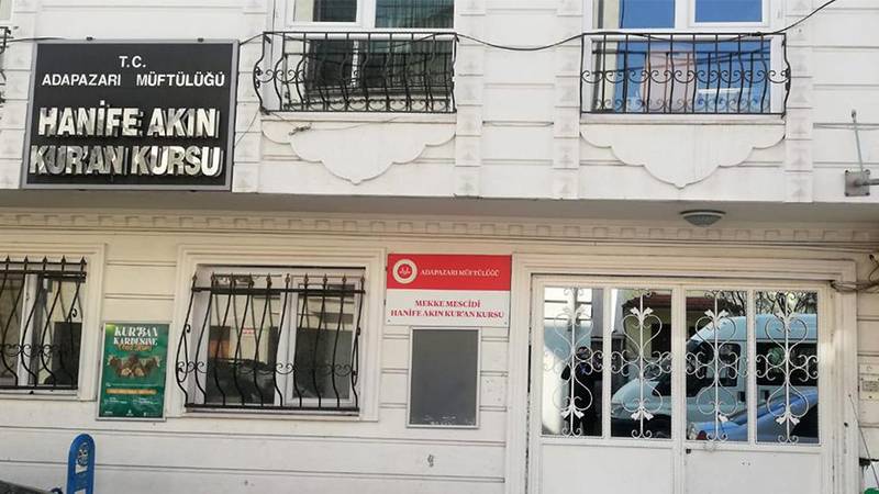 Tarikat, müftülük, kurs ve bakanlıktan farklı iddialar!  Depremzede dokuz çocuk nerede?