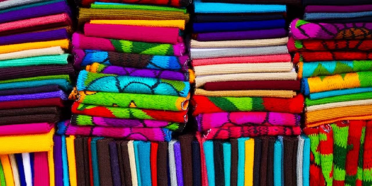 Küçük İpuçlarıyla Renkli Çamaşırlar Nasıl Yıkanır?