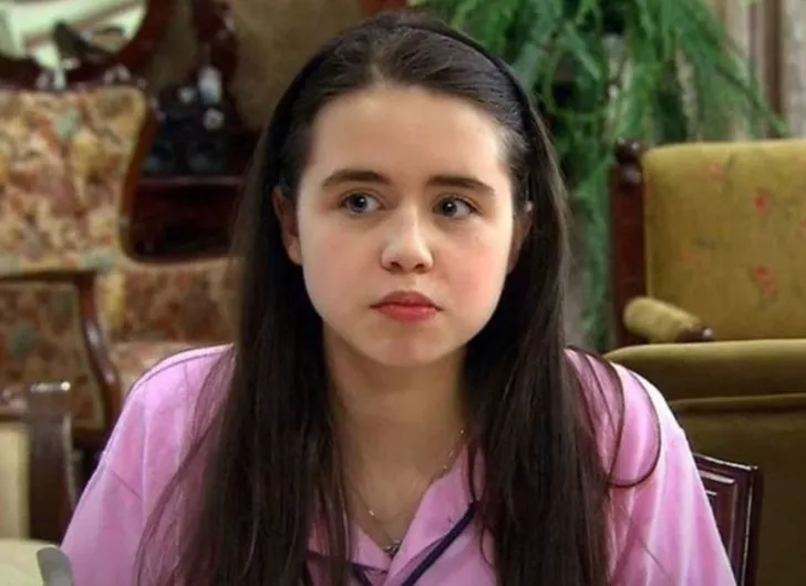 Alemin Kıralı'nın Ahsen'i Yağmur Ün son hali nasıl? Alemin kıralı Ahsen şuan ne yapıyor? Alemin kıralı Ahsen'in son hali?