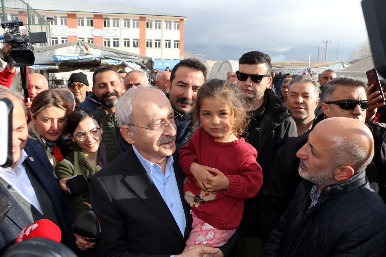 Kılıçdaroğlu: Bizimle tartışacaklarına çadır ve konteyner sorununu çözsünler