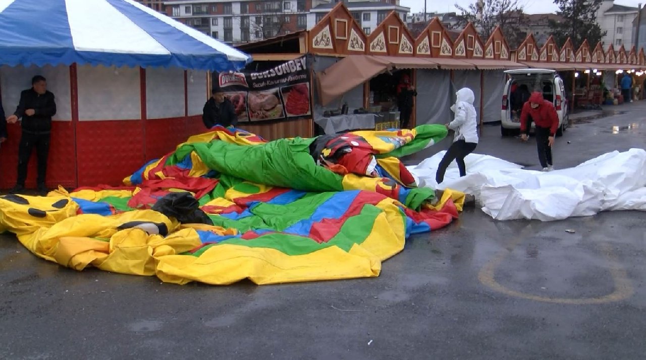 İstanbul'da lodos oyun parkını dağıttı: 3 çocuk yaralı