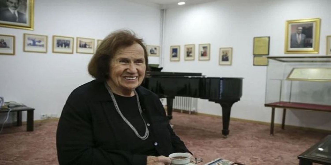 Devlet sanatçısı piyanist Ayşegül Sarıca hayatını kaybetti