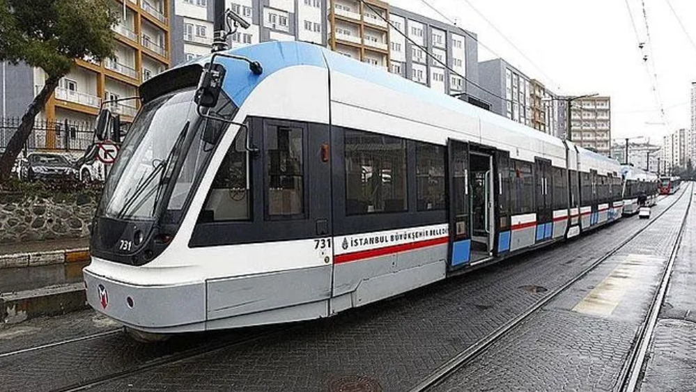 Kadıköy'e yeni tramvay hattı: Minibüsçüler tepkili