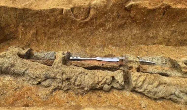1600 yıllık 'iblis katili kılıç' bulundu