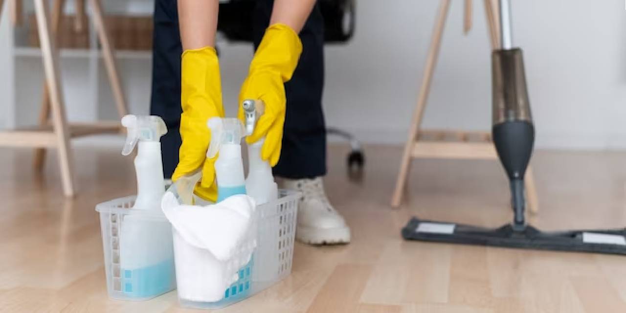 Temizlik yaparken bu maddeleri bir araya getirirseniz sağlığınızdan olabilirsiniz...İşte bir araya gelmemesi gereken karışımlar