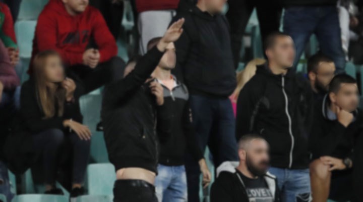 Üsküdar Amerikan Lisesi-Ulus Özel Musevi Lisesi futbol maçında Nazi selamı: Liseden açıklama geldi