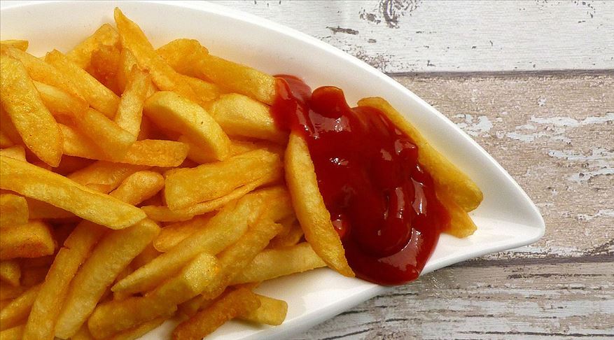 Patates kızartmasının yandaşı ketçapı sadece yemeyin! Bu faydalarını duyunca evinizden eksik etmeyeceksiniz