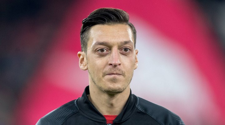 Mesut Özil'den flaş karar: Futbolu bıraktı
