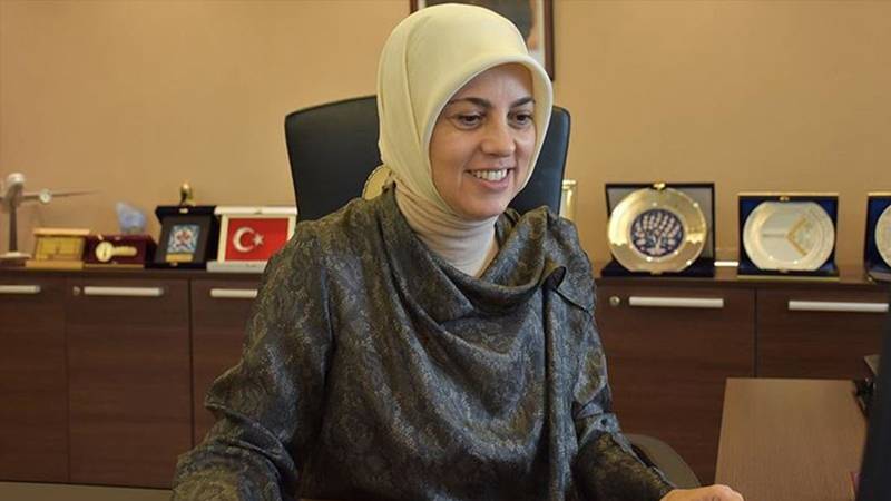 Erdoğan, Merve Kavakçı’yı görevden aldı