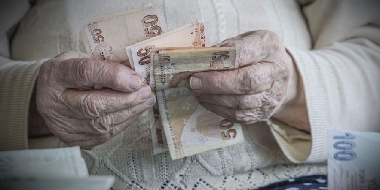 Teklif komisyondan geçti: En düşük emekli maaşı 7 bin 500 lira oldu