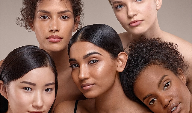 Güzel kadınlar yakışıklı erkekler iş hayatında daha mı başarılı? Çekici insanlar daha mı fazla para kazanıyor?