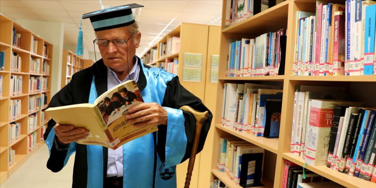 75 yaşında tarih bölümünü bitirdi: Yeni hedefi Arkeoloji