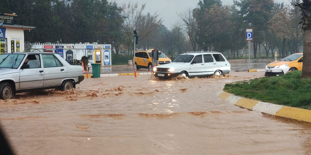 Şanlıurfa’da sağanak etkili oldu