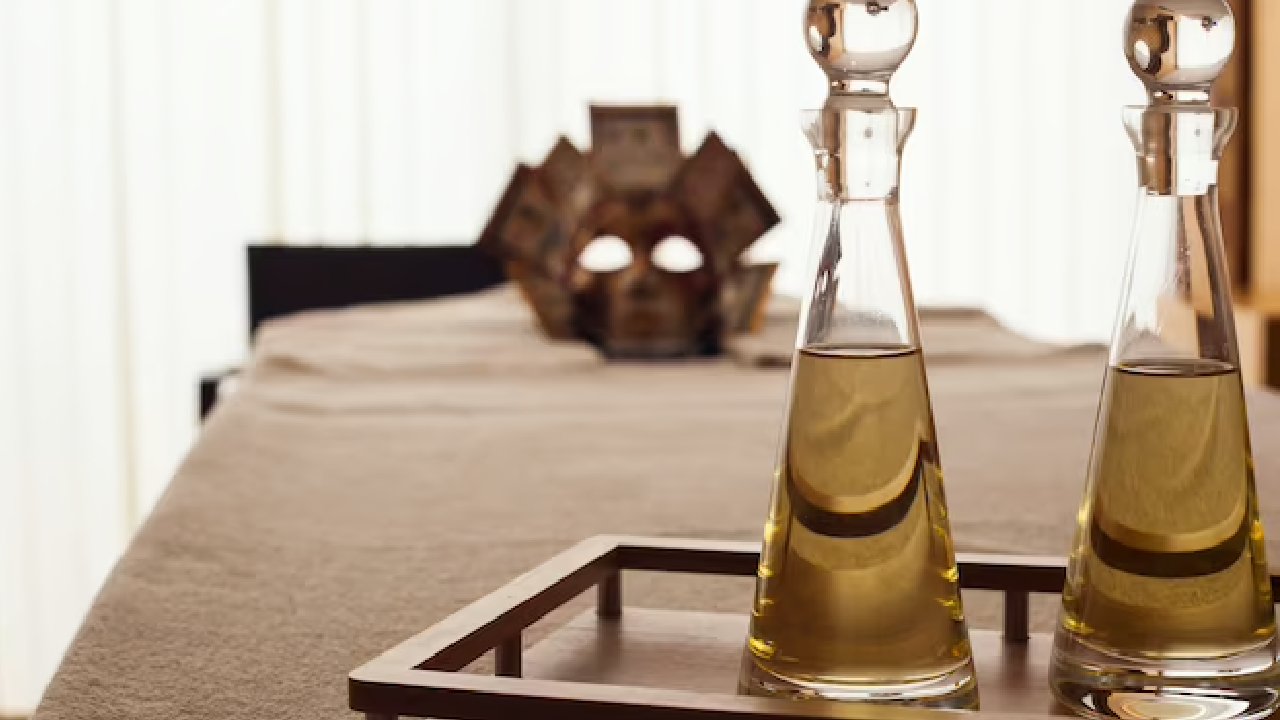 Ağzı dar şişeleri temizlemek gözünüzü korkutmasın...Çözümü çok basit..