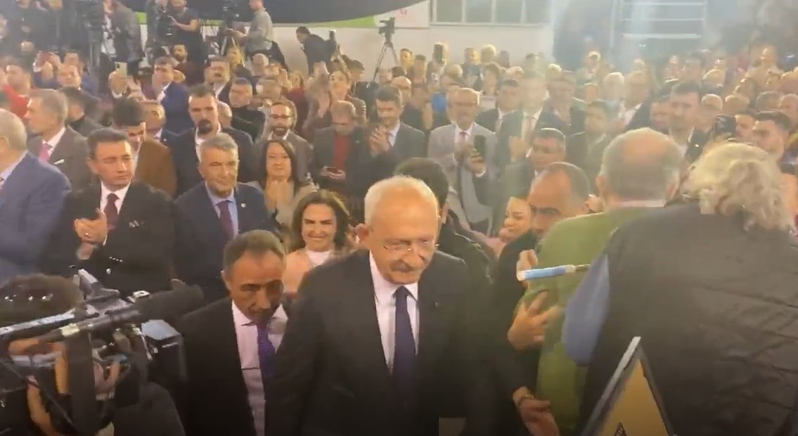 Kılıçdaroğlu Konya'da böyle karşılandı