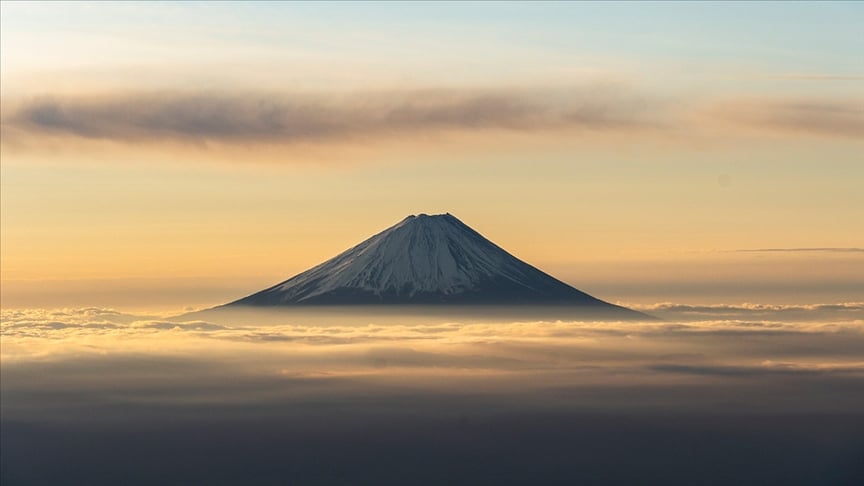 Tam Japonlara göre uyarı! Trafik sıkışır, Fuji'nin patlarsa yürüyerek kaçın...