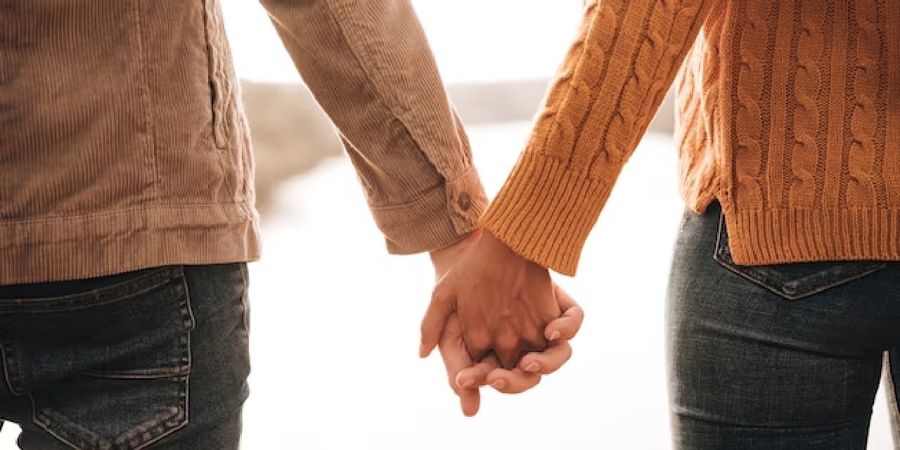 Erkeklerin aşık olduğunu gösteren 6 işaret! Bu hareketleri yapmıyorsa dikkat