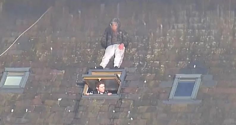 Polisle şüphelinin kedi-fare oyunu, sosyal medyada viral oldu! Bil bakalım neredeyim?