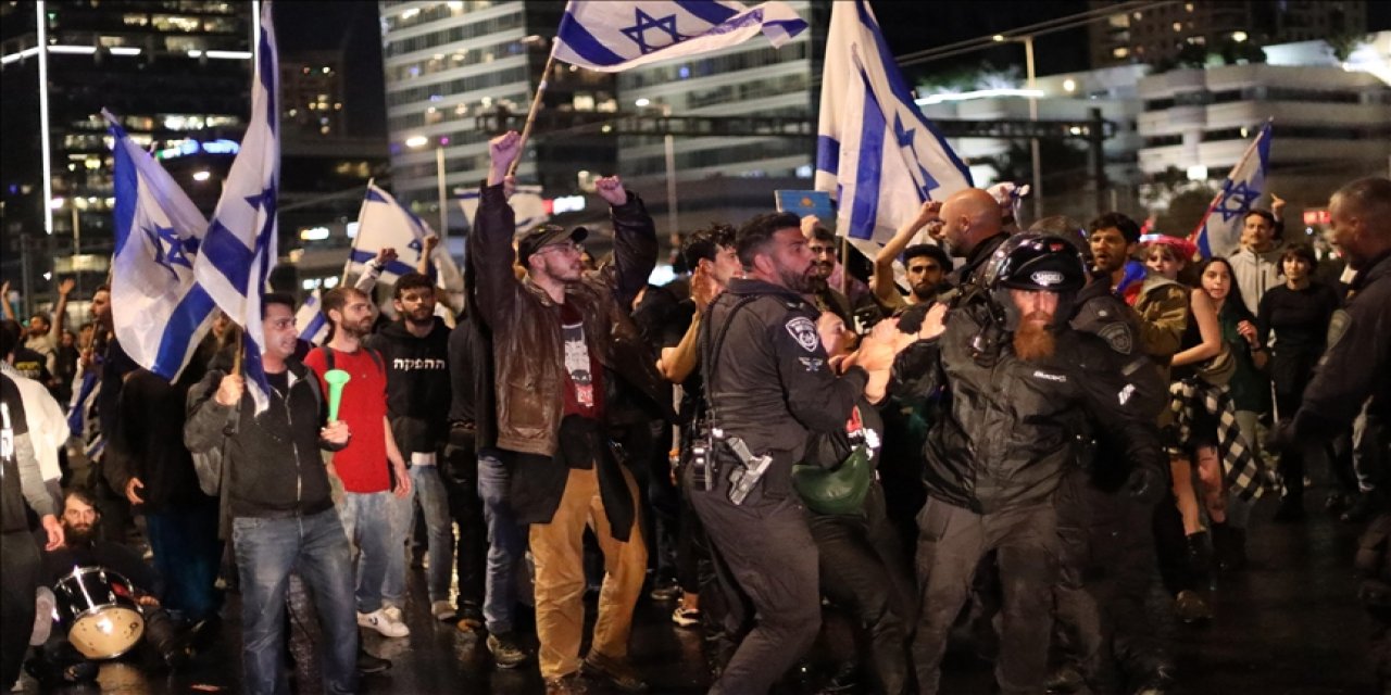 Bibi'nin geri adımı İsrail sokaklarını sakinleştirmedi: Protestolara devam