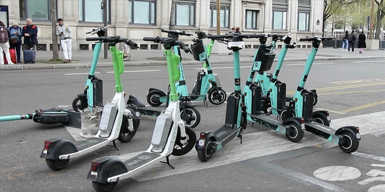 Parisliler elektrikli skuter referandumuna gidiyor