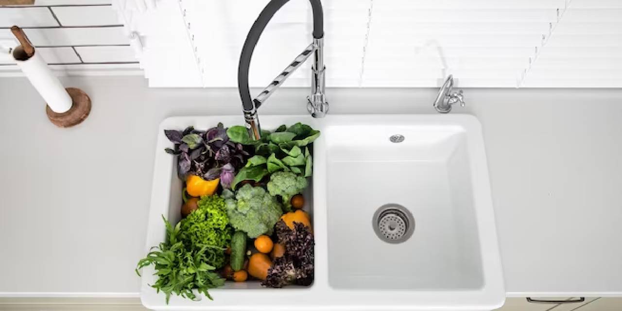 Mutfak lavabolarını bulaşık yıkamak dışında sakın böyle kullanmayın yoksa bakterilere davetiye çıkarmış olursunuz…