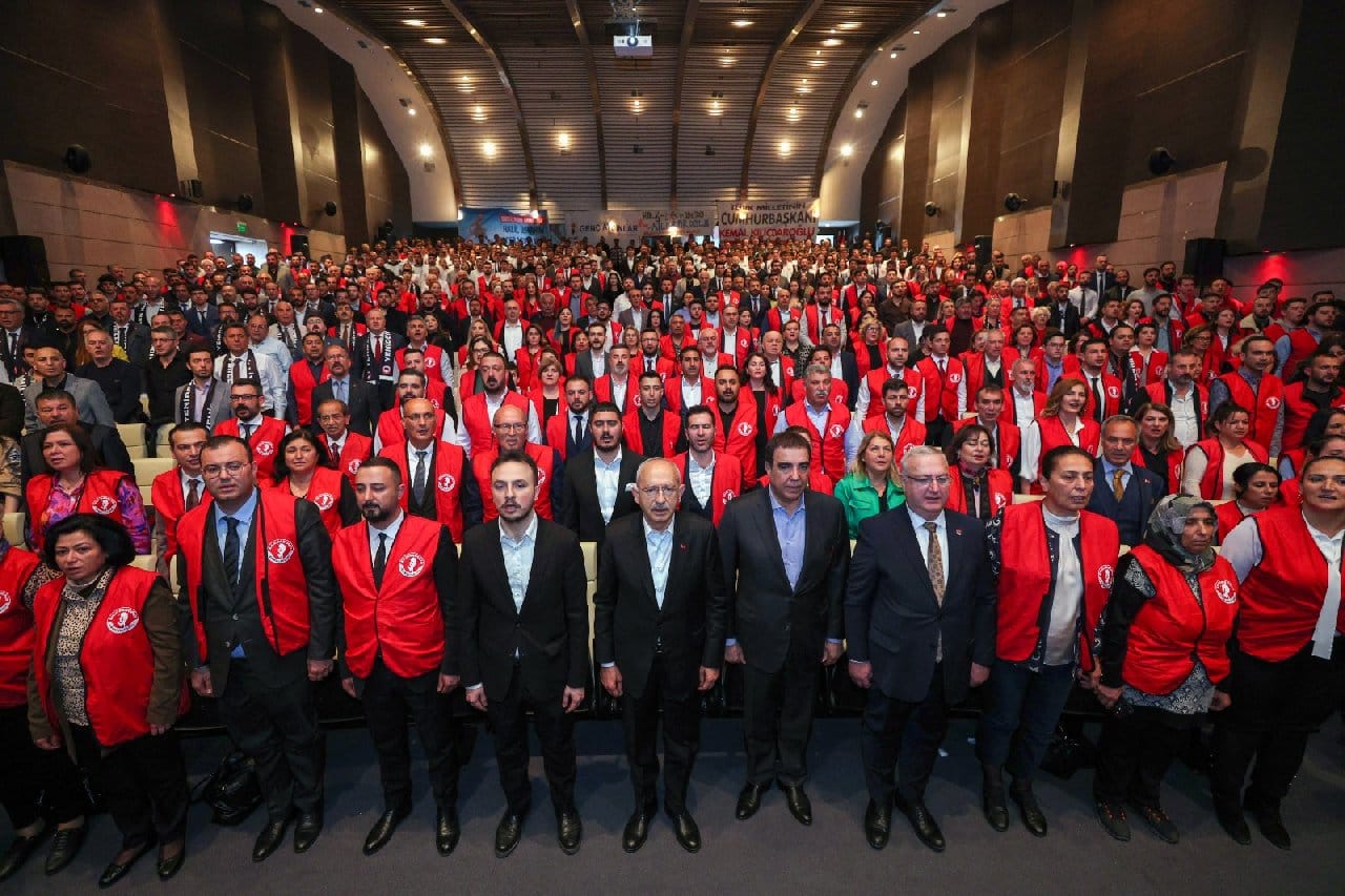Kılıçdaroğlu, ‘Kılıçdaroğlu Gönüllüleri’ ile buluştu