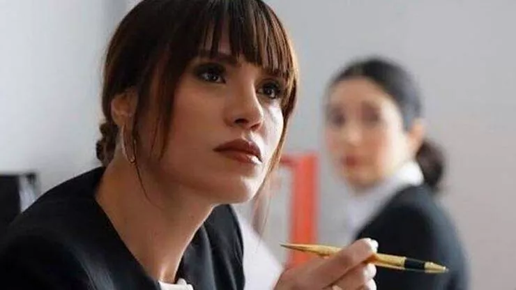 Yargı'nın Derya Savcı'sı Şükran Ovalı’nın estetiksiz hali gündem oldu! Gören şaşırdı: ''Abla yüz nakli mi yaptın?''