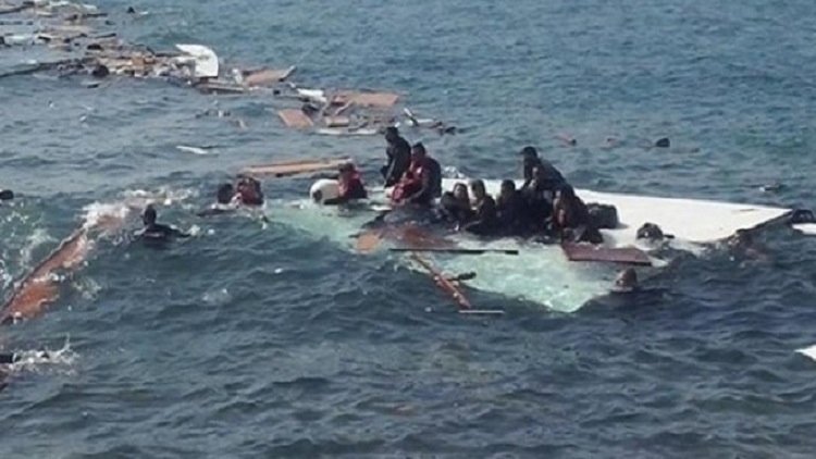 KKTC açıklarında mülteci teknesi battı
