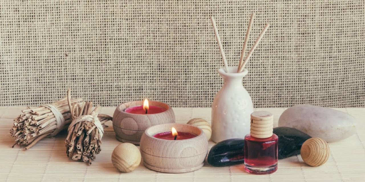 Evdeki kötü kokular nasıl geçer? Pahalı oda kokularına ihtiyacınız kalmadı: Evde oda parfümü yapmanın 10 pratik yolu...