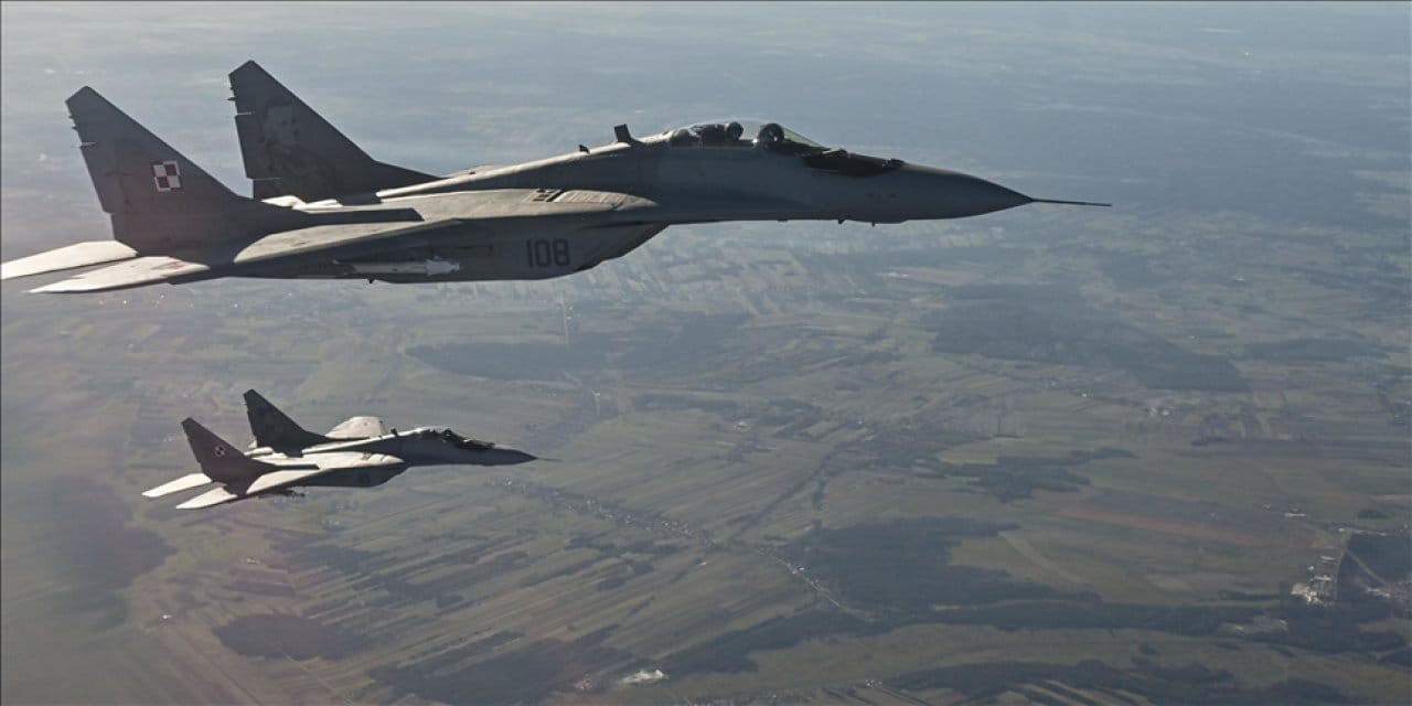 Sovyet yapımı "MİG-29" tipi jetlerin bir kısmı Ukrayna'ya teslim edildi