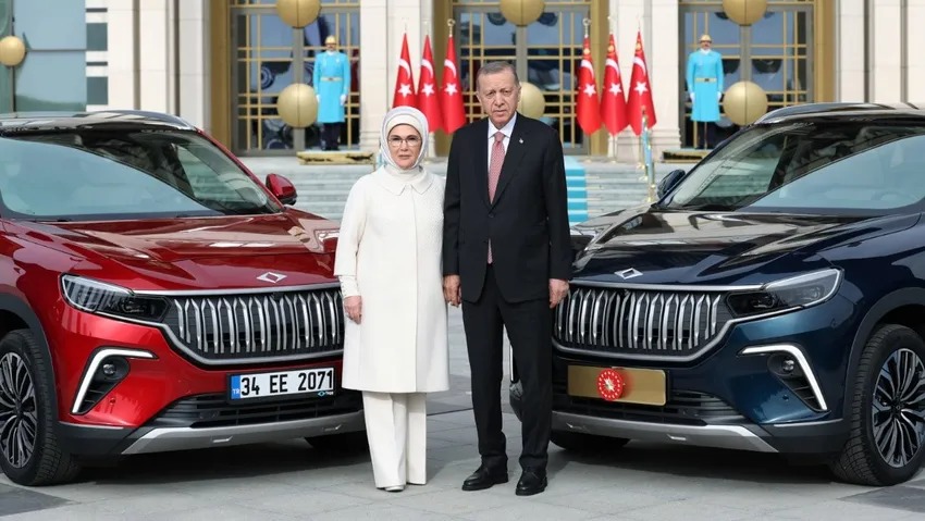 Togg Saray'da: Erdoğan'a teslim edildi