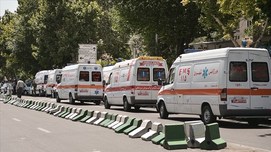 Kabus devam ediyor: İran'da bir kız okulunda 20 öğrenci zehirlendi