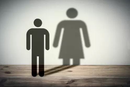 Cinsiyet değiştirerek erkek olan kadın, doğurduğu çocuğun babası olarak kaydedilmek isteyip dava açtı. AİHM kararını açıkladı!