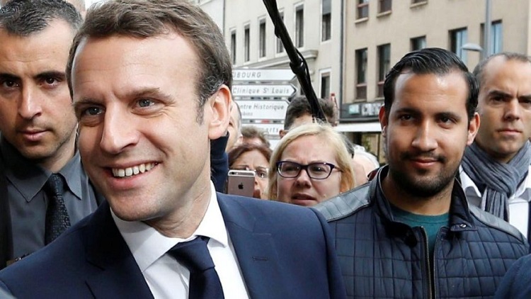 Macron dayakçı korumayı kovdu