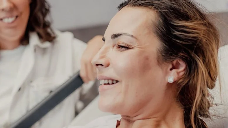 Oyuncu Burcu Kara doğum yaptığı anları paylaştı