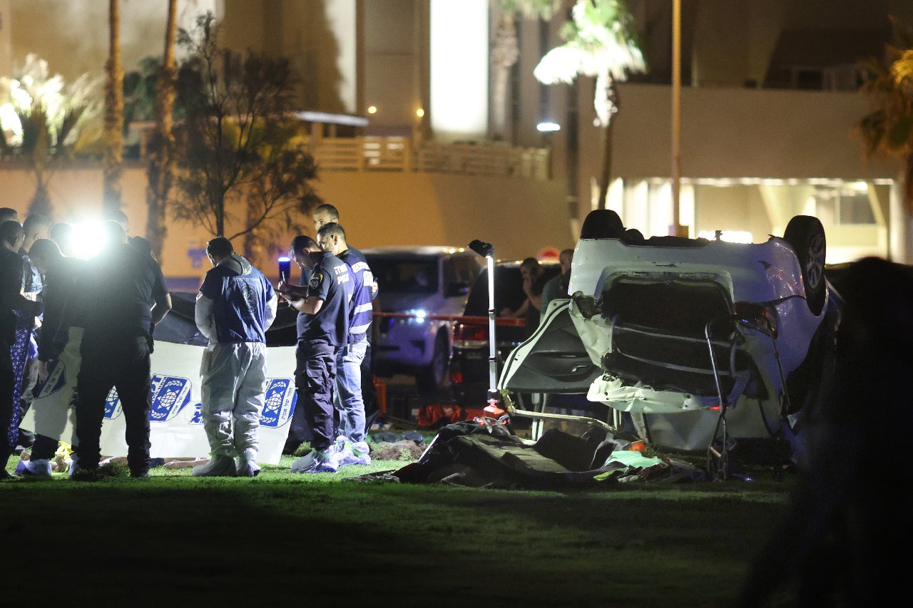 Tel Aviv'de düzenlenen çifte saldırıda 1 kişi öldü, 7 kişi yaralandı