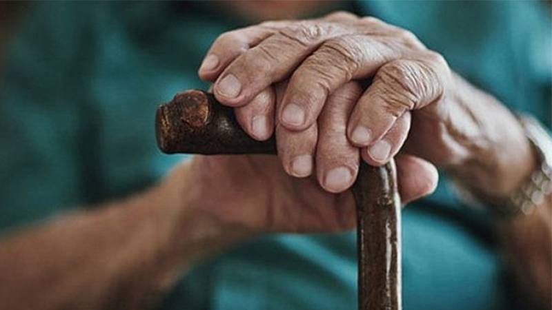 Bilim insanları 100 yaşından uzun yaşayanların DNA'larındaki kritik özelliği tespit etti