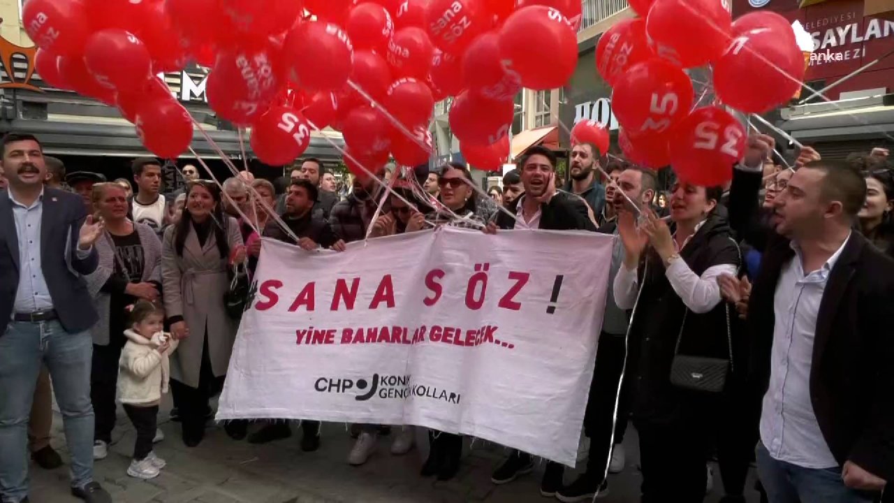 CHP'li gençlerden balonlu eylem; "15 Mayıs sabahı ‘Günaydın Yaşamak’ diye haykıracağız"