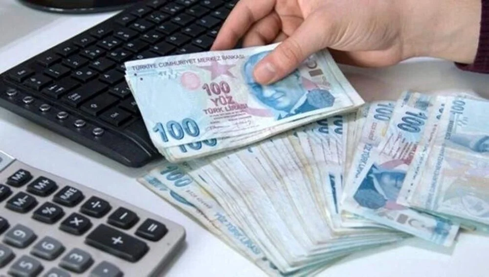 Bayram ikramiyesi ödeme tarihi belli oldu. Emeklinin bayram ikramiyesi ne zaman yatacak?