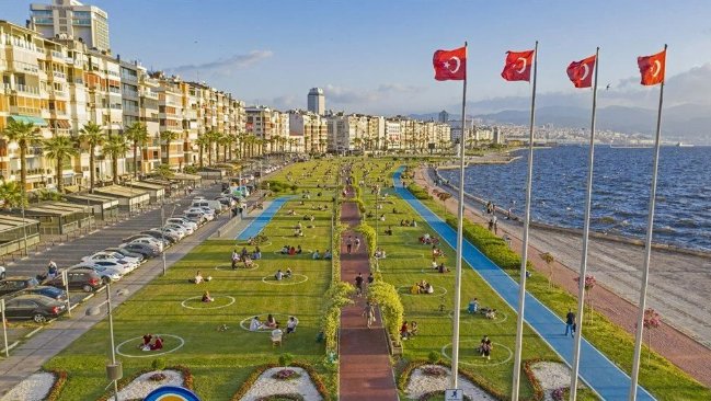 İzmir iki seçim bölgesine ayrıldı. İ hangi ilçe kaçıncı seçim bölgesinde? İşte İzmir 1 ve İzmir 2 seçim bölgeleri