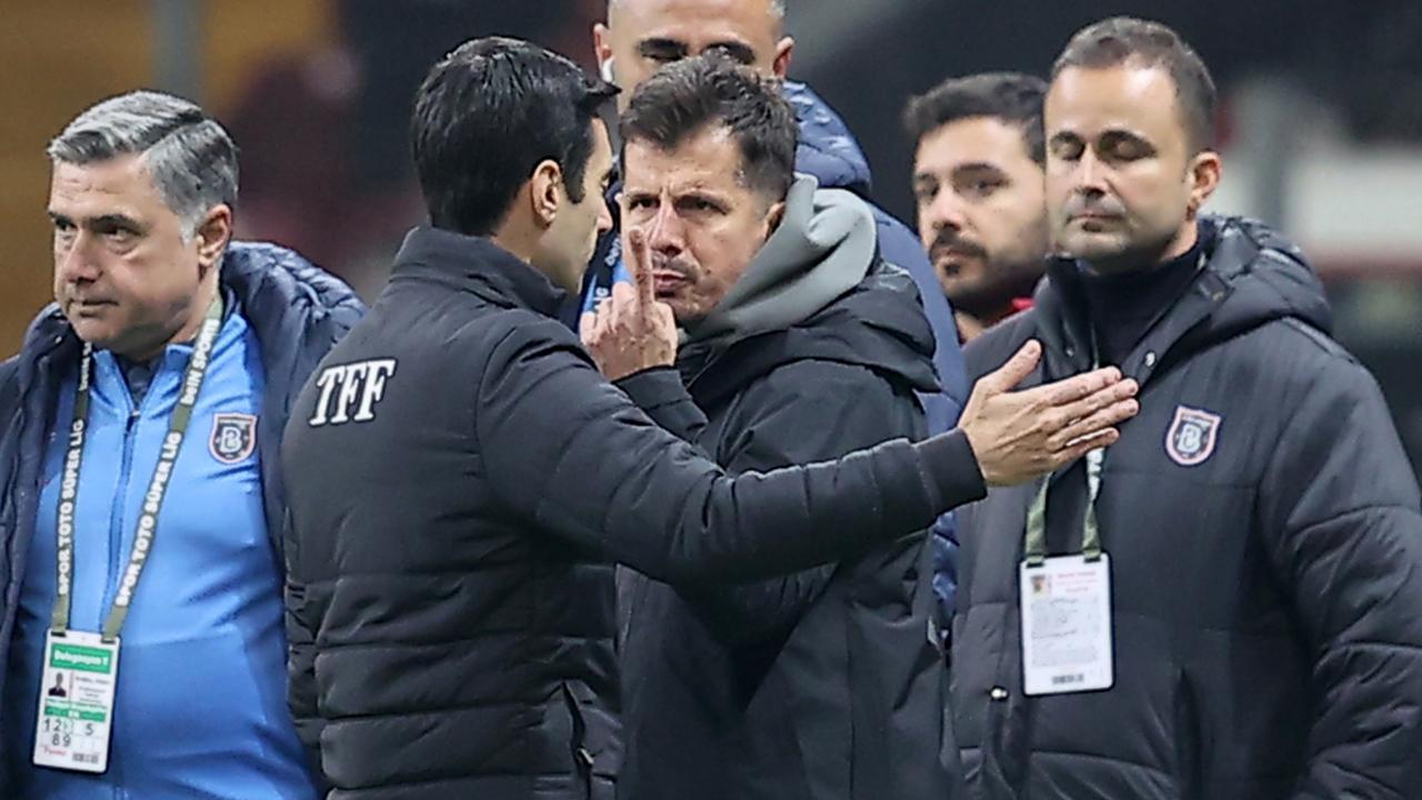 Emre Belözoğlu'na 4 maç ceza