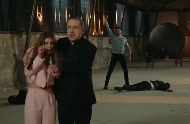 Yasak Elma'da Biran Damla Yılmaz ve Murat Aygen'li sahnede büyük hata! İzleyicinin gözünden kaçmadı: Yapılan hata şaşırttı...