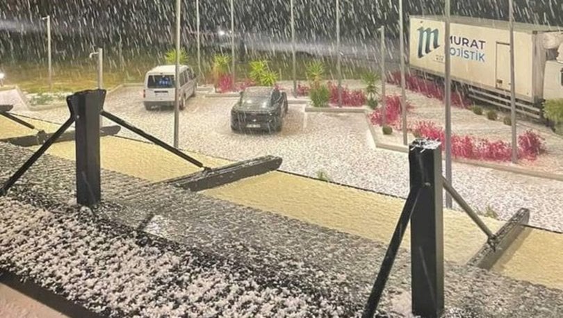Antalya Serik'te dolu yağışı etkili oldu