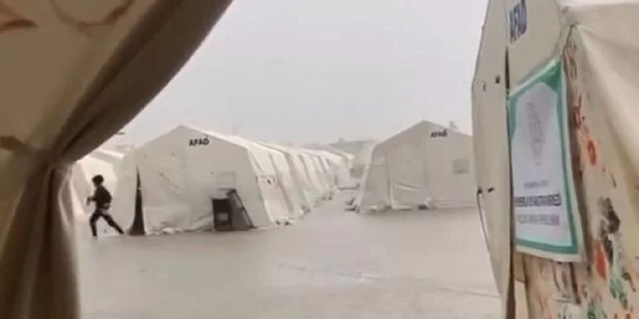 Deprem çadırları 74. günde sular altında kaldı