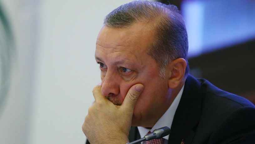 AKP'de moralleri bozan İstanbul ve Ankara anketleri