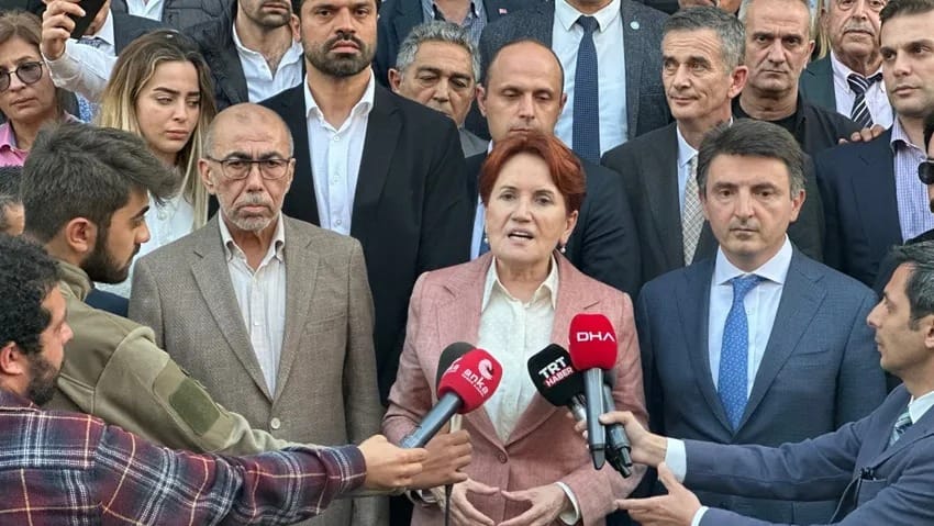 Akşener'den Deprem Bölgesinde 'Yılan' Uyarısı