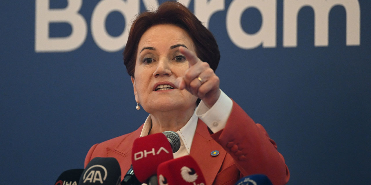 Meral Akşener Konuşması Sırasında İşaret Etti: Ekonomiyi Yönetecek İsim