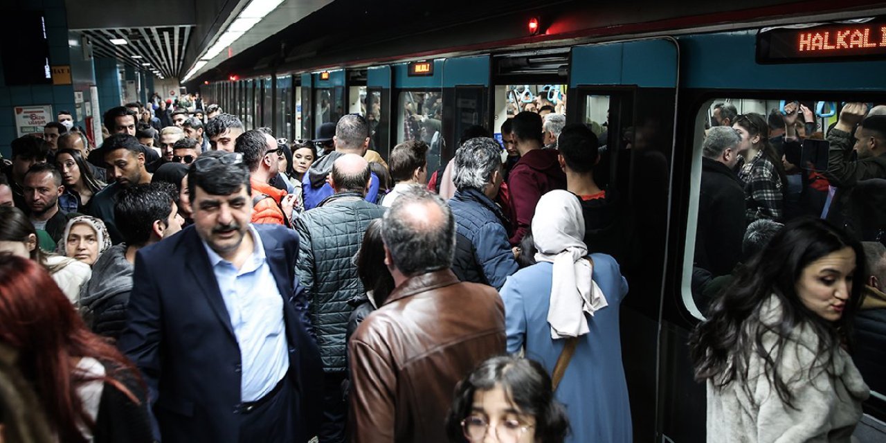 İstanbul’daki kalabalığın öfkesine Aktroll yalanı